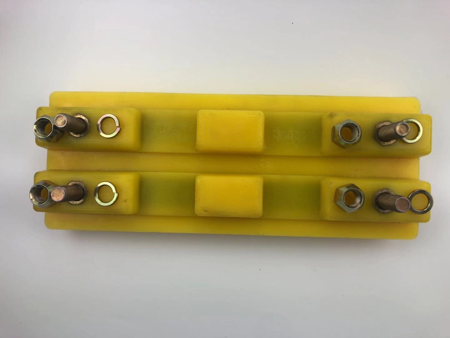 OEM Quality W100 W150 Poly Track Pad 2411111 2102696