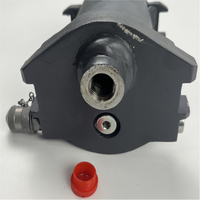 2474315 Crawler Tensioner Cylinder for W200