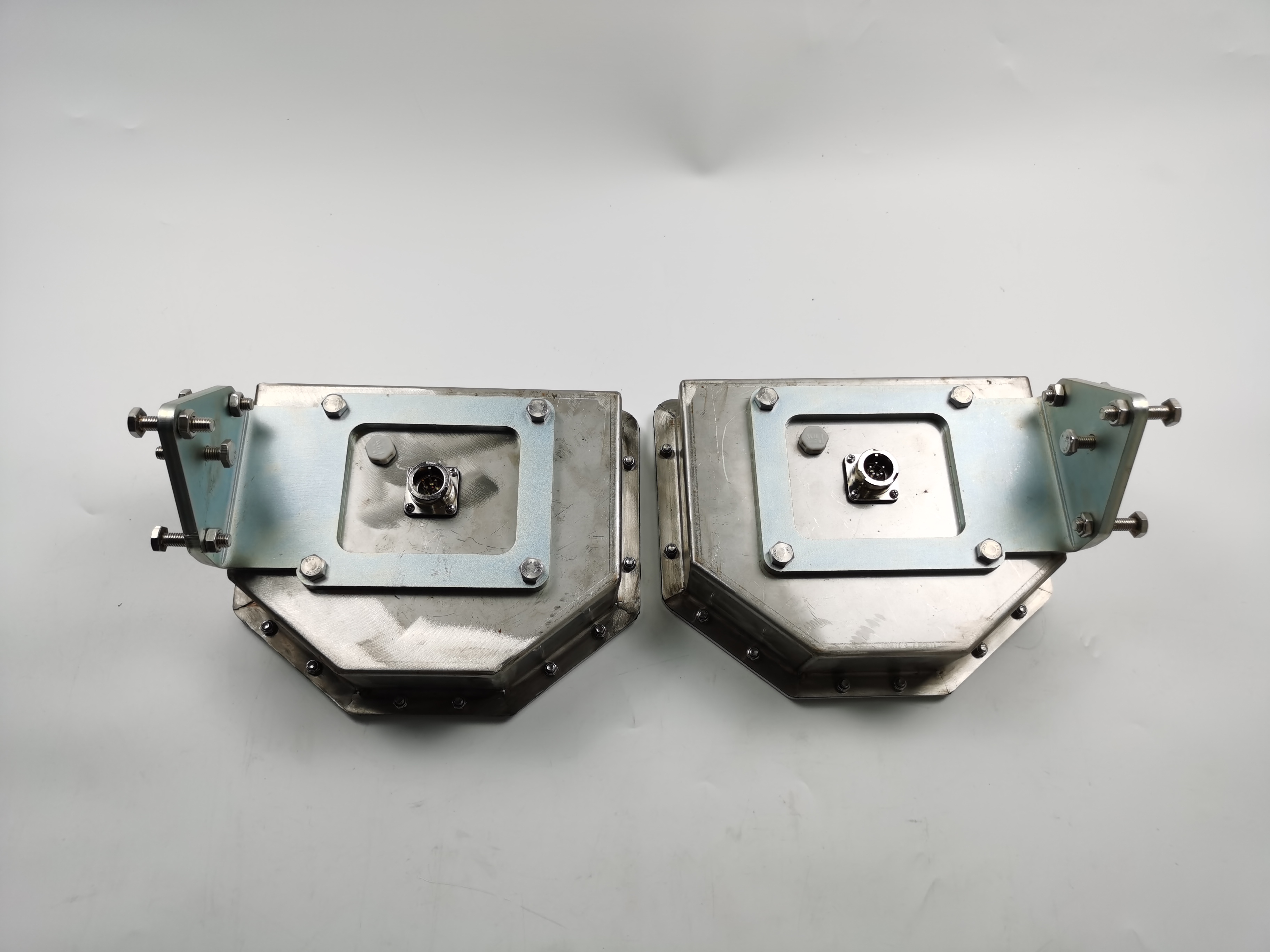 EPM1 Side Controller P.N 80688849 80688856 For ABG volvo